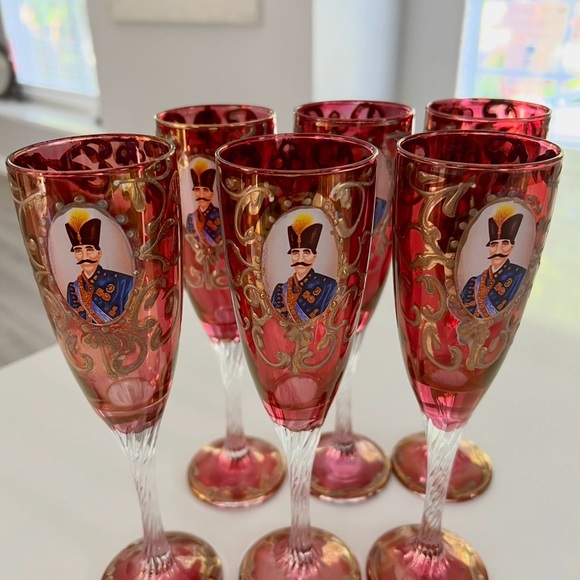 Ruby Red Gilded Decorative Champagne Flutes with Portrait Medallions